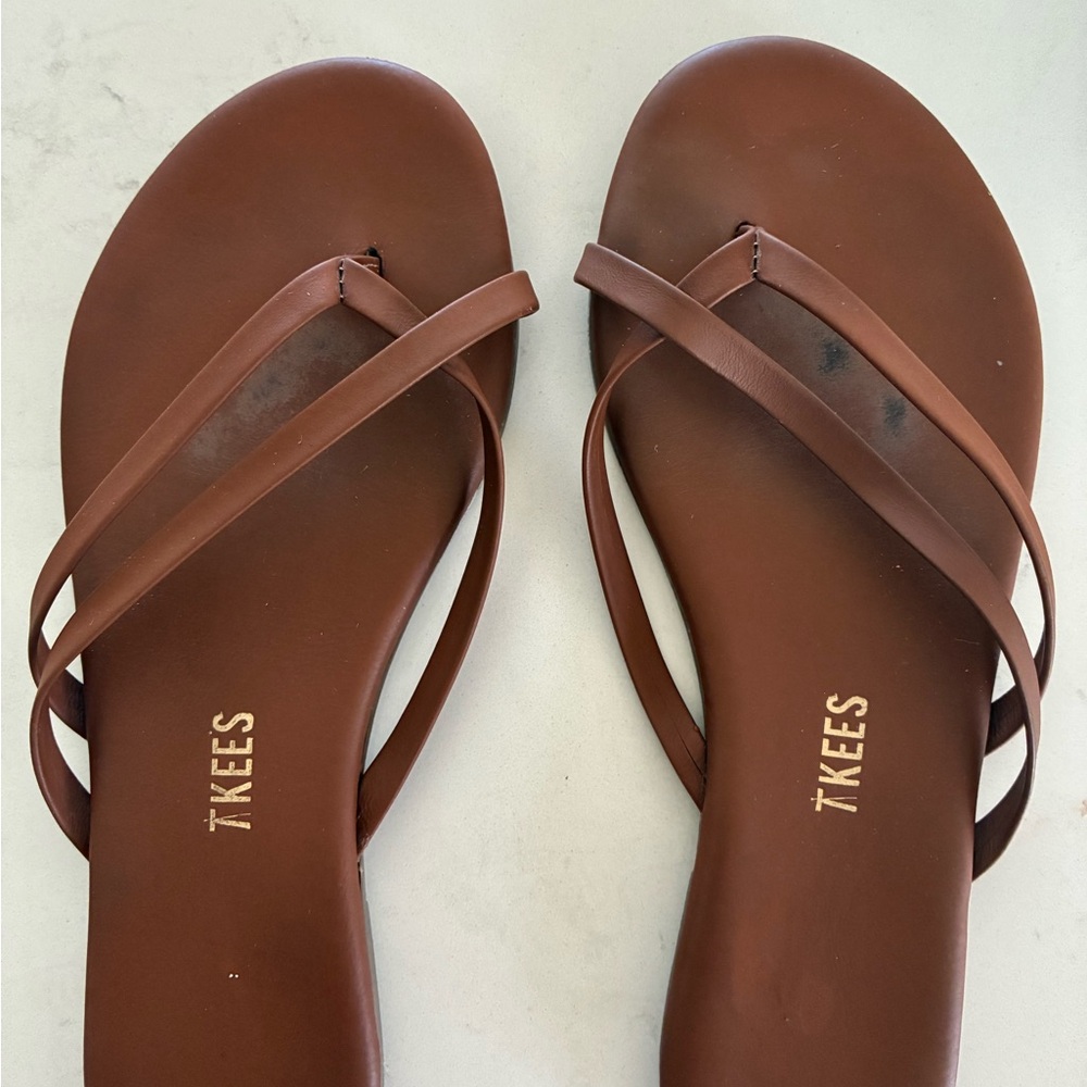 TKEES Liri Women's Leather Flip Flops